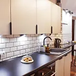 Apartamento Cybulskiego 11 - - Rooms, 24h Self Check-in Breslavia