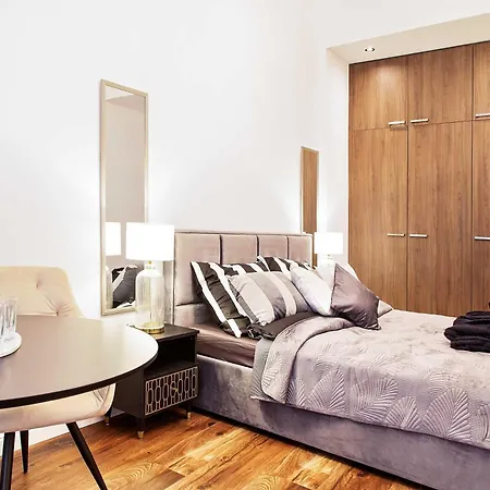 Cybulskiego 11 - - Rooms, 24h Self Check-in