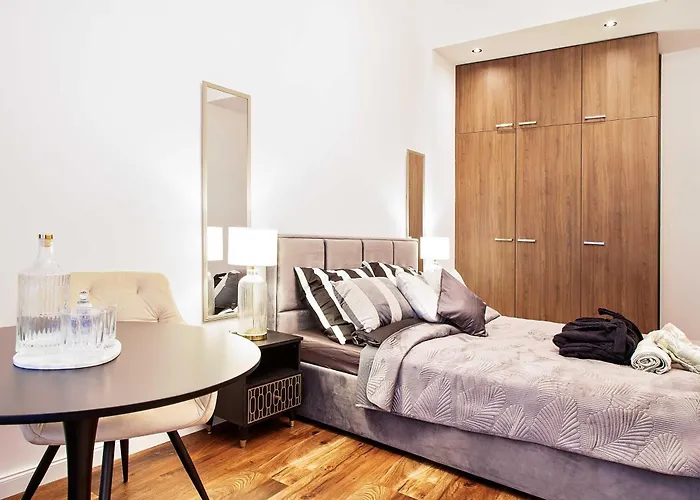 Cybulskiego 11 - - Rooms, 24h Self Check-in